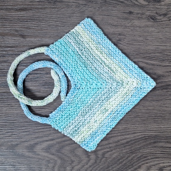 Handknit Bandana Style Bib - Picture 3 of 6